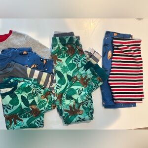 Bundle of 4 short sleeves pajamas size 7-8 yo